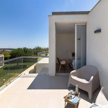 Blue Villa H - Sagres - 10 Min Walk To The Beach Exterior photo